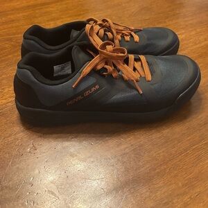 Pearl Izumi Black and Orange Mountain Biking Athletic Shoes